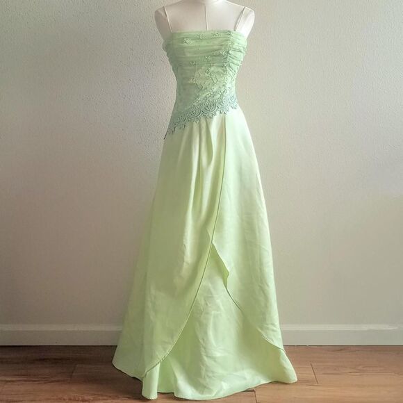 Y2K Sparkly Floral Ruched Fairy Prom Dress - Picture 1 of 8